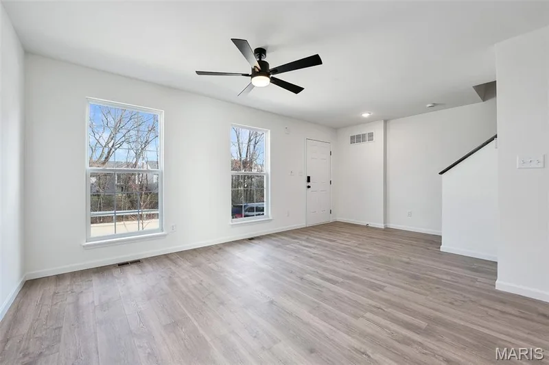 160 Sunset Terrace Drive, O'Fallon, MO 63385 — listing photo 4 of 21