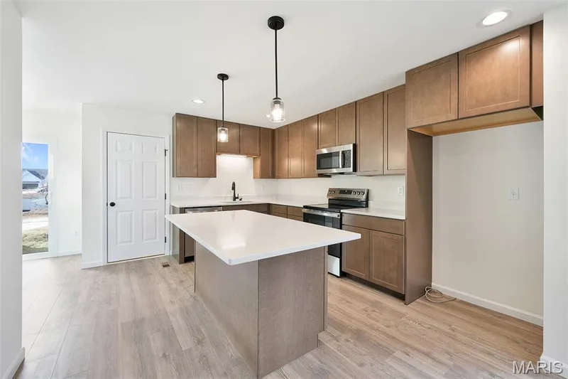 160 Sunset Terrace Drive, O'Fallon, MO 63385 — listing photo 7 of 21