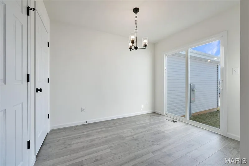 160 Sunset Terrace Drive, O'Fallon, MO 63385 — listing photo 11 of 21