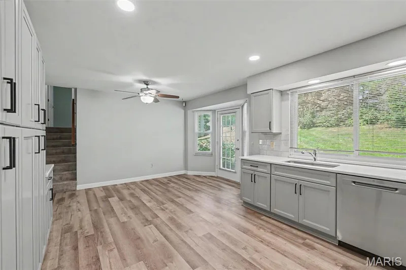 2215 Graystone Drive, St Charles, MO 63303 — listing photo 11 of 34