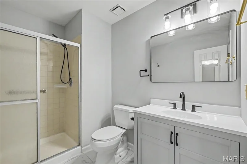 2215 Graystone Drive, St Charles, MO 63303 — listing photo 14 of 34