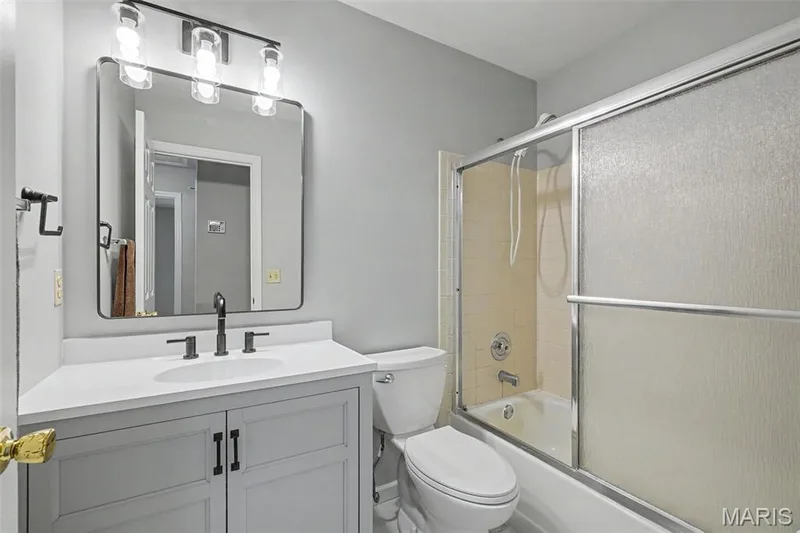 2215 Graystone Drive, St Charles, MO 63303 — listing photo 17 of 34