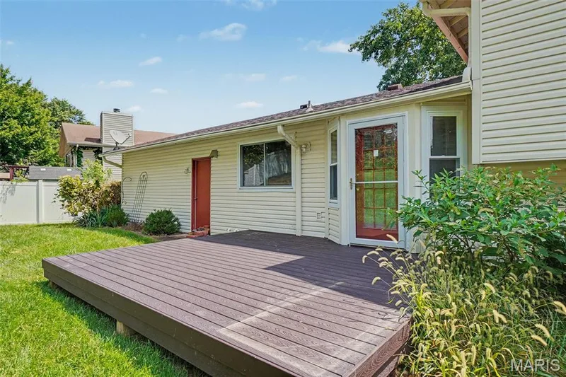 2215 Graystone Drive, St Charles, MO 63303 — listing photo 26 of 34