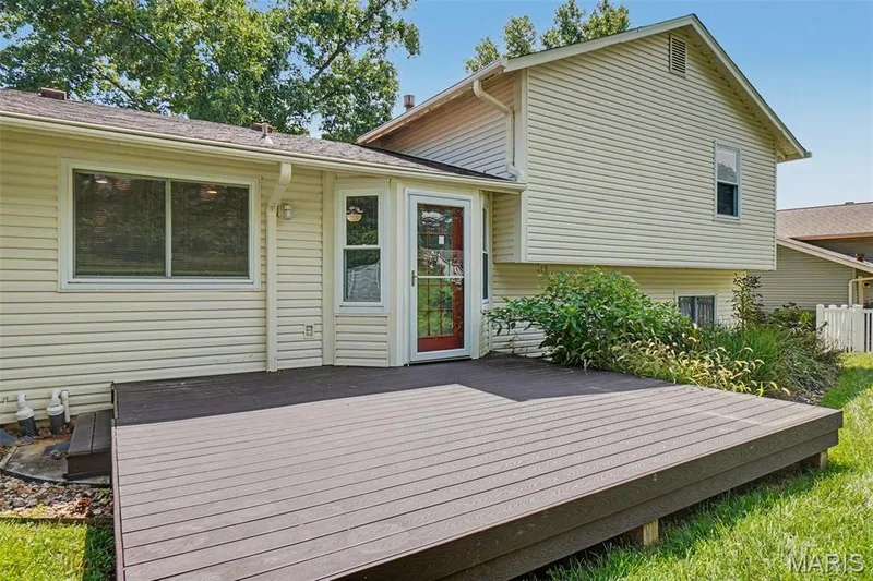 2215 Graystone Drive, St Charles, MO 63303 — listing photo 33 of 34