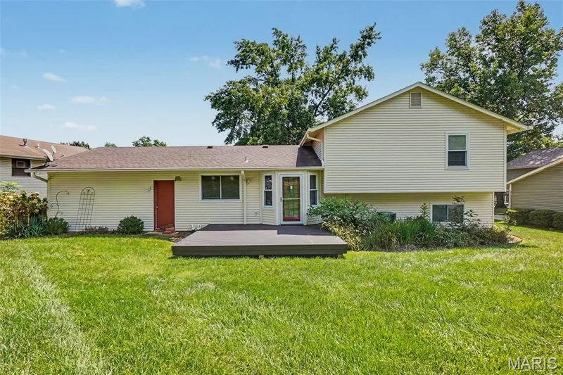 2215 Graystone Drive, St Charles, MO 63303 — listing photo 28 of 34