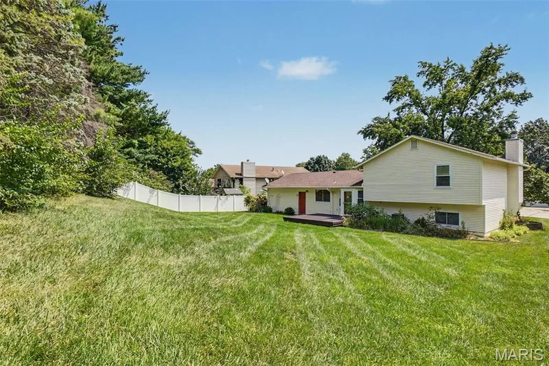 2215 Graystone Drive, St Charles, MO 63303 — listing photo 29 of 34