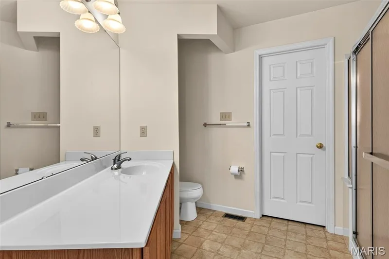 1319 Pine Bluff Drive, St Charles, MO 63304 — listing photo 17 of 29