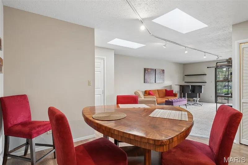 1436 Heritage Landing #310, St Charles, MO 63303 — listing photo 6 of 22