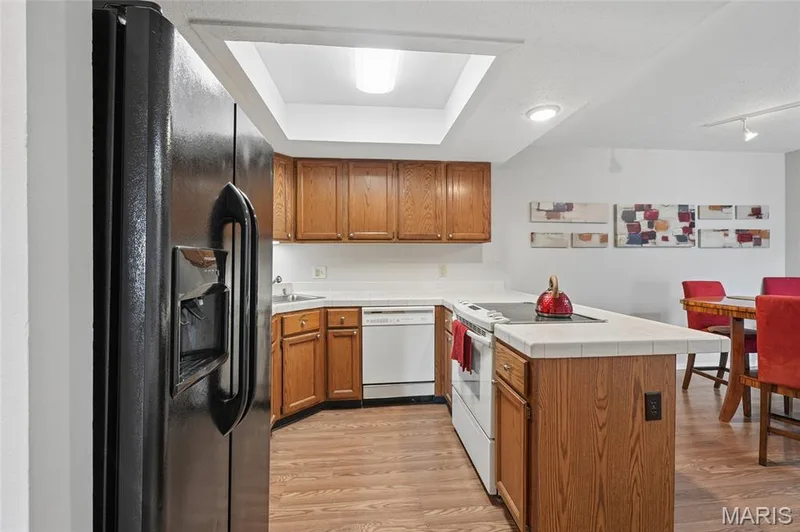 1436 Heritage Landing #310, St Charles, MO 63303 — listing photo 8 of 22