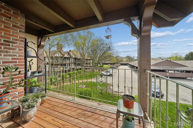 1436 Heritage Landing #310, St Charles, MO 63303 — listing photo 18 of 22