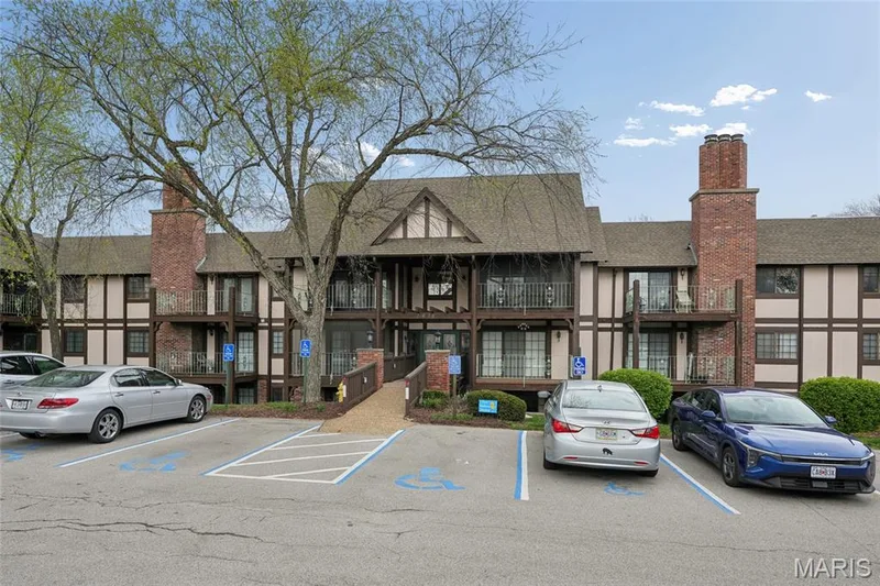 1436 Heritage Landing #310, St Charles, MO 63303 — listing photo 21 of 22
