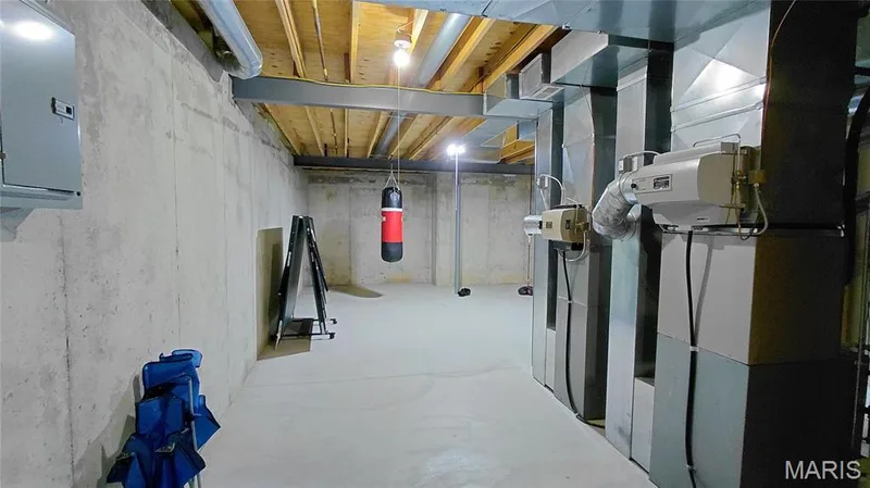 Zoned Heating & Cooling — 15234 Brightfield Manor Drive, Chesterfield, MO 63017