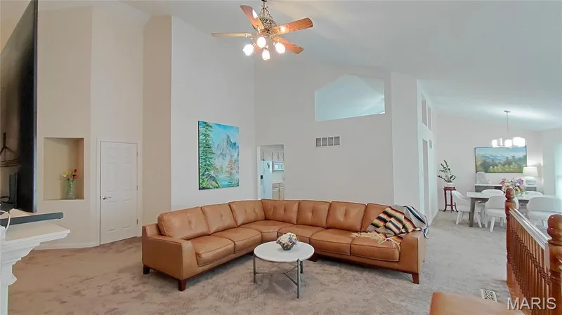 Open floor plan, Great room, Dining Room — 15234 Brightfield Manor Drive, Chesterfield, MO 63017