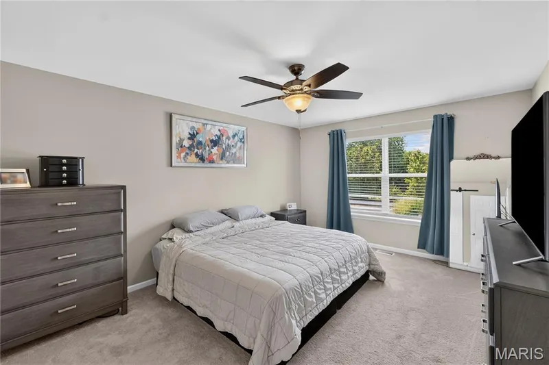 37 Sommer Circle Drive, O'Fallon, MO 63368 — listing photo 10 of 21