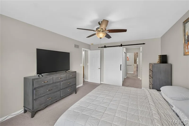 37 Sommer Circle Drive, O'Fallon, MO 63368 — listing photo 11 of 21