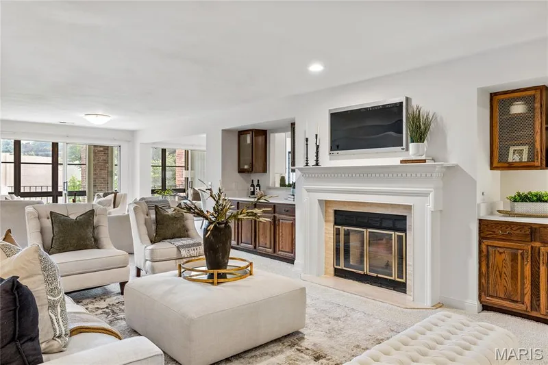 14300 Conway Meadows Court #202, Chesterfield, MO 63017 — listing photo 7 of 26