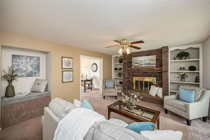 Family Room View 2 — 14 Ludwigs Oak Court, St Charles, MO 63303
