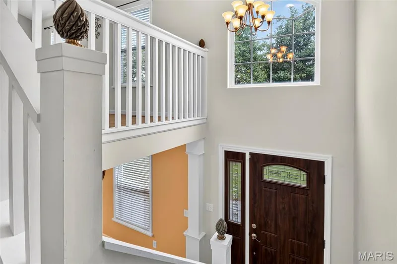 3950 White Rose Lane, St Charles, MO 63304 — listing photo 6 of 38