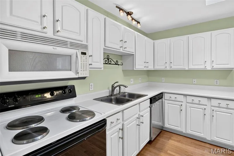 3950 White Rose Lane, St Charles, MO 63304 — listing photo 28 of 38