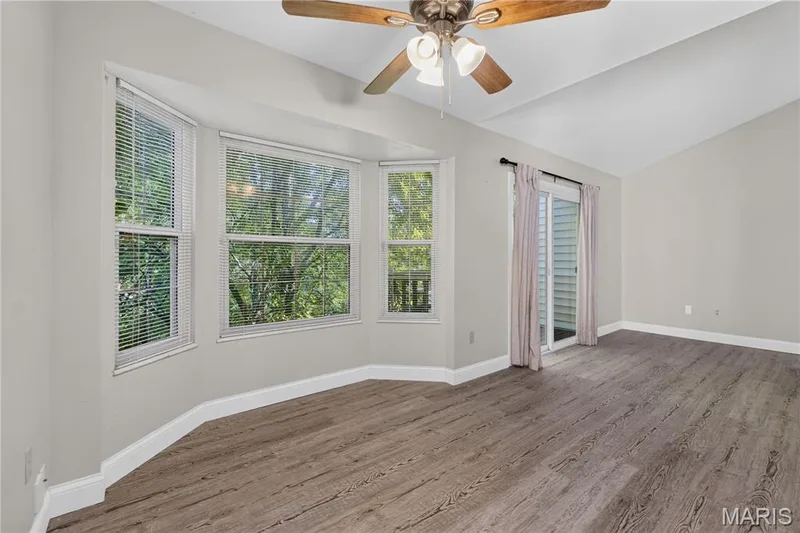 148 Old Buggy Court, St Peters, MO 63304 — listing photo 12 of 24