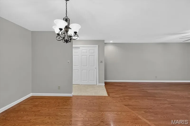 The dining area is 11 x 09... — 1380 Heritage Landing #202, St Charles, MO 63303