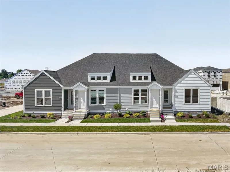 1708 Dyess Street, St Charles, MO 63301 — listing photo 5 of 40