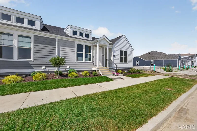 1708 Dyess Street, St Charles, MO 63301 — listing photo 9 of 40