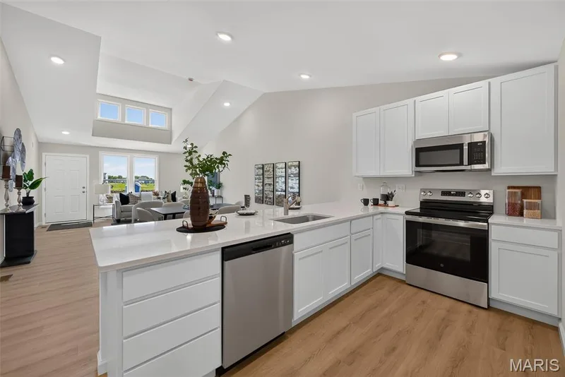 1708 Dyess Street, St Charles, MO 63301 — listing photo 20 of 40