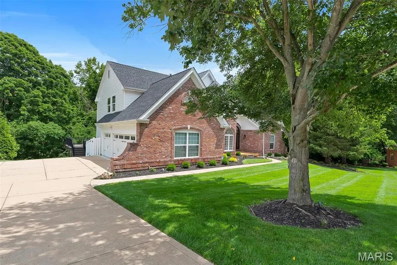 17643 Wildridge Drive, Wildwood, MO 63005 — listing photo 3 of 95