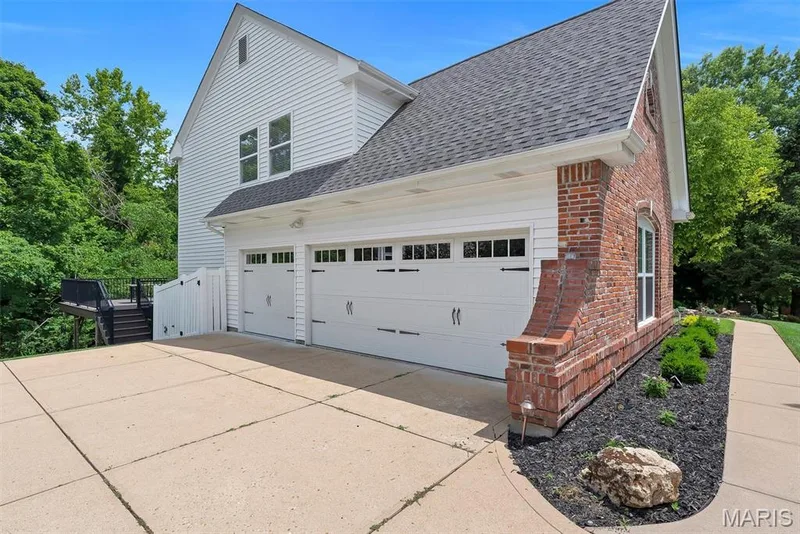17643 Wildridge Drive, Wildwood, MO 63005 — listing photo 4 of 95