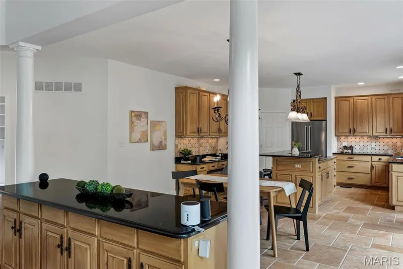 17643 Wildridge Drive, Wildwood, MO 63005 — listing photo 17 of 95