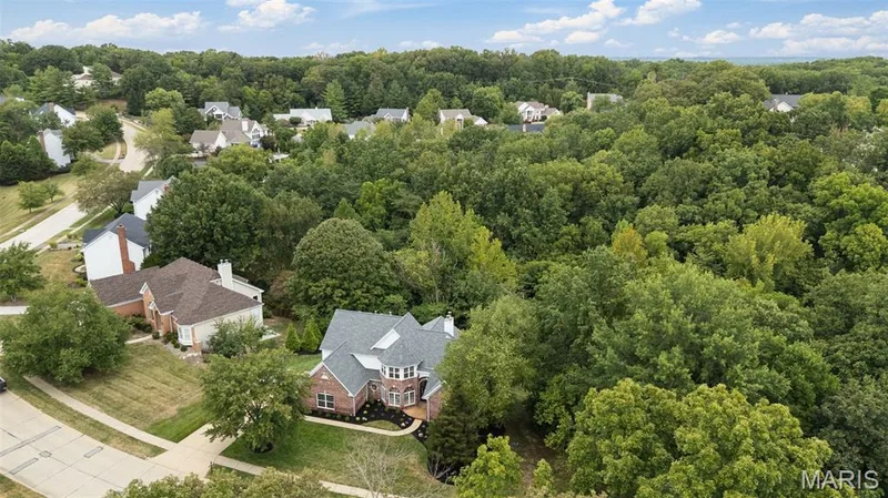 17643 Wildridge Drive, Wildwood, MO 63005 — listing photo 2 of 95