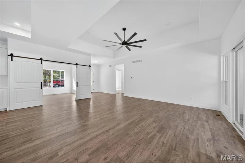 10951 Village Drive W, Foristell, MO 63348 — listing photo 8 of 31