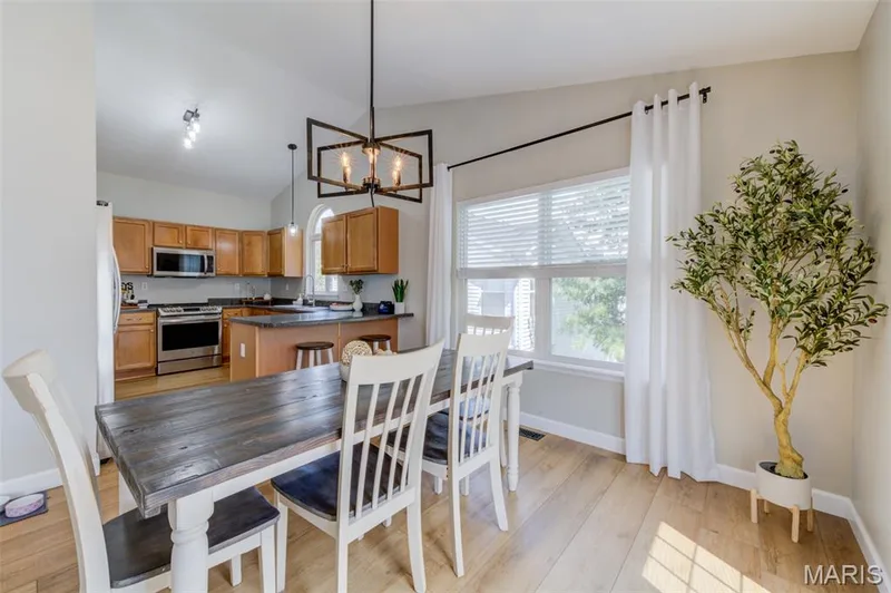 Dining area — 109 Emerald Isle Lane, Wentzville, MO 63385
