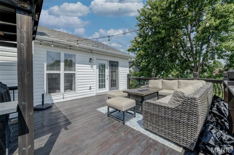 Deck, perfect for entertaining — 109 Emerald Isle Lane, Wentzville, MO 63385