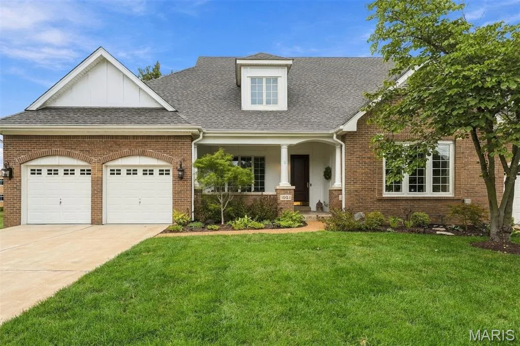 1931 Chesterfield Ridge Circle — 1931 Chesterfield Ridge Circle, Chesterfield, MO 63017