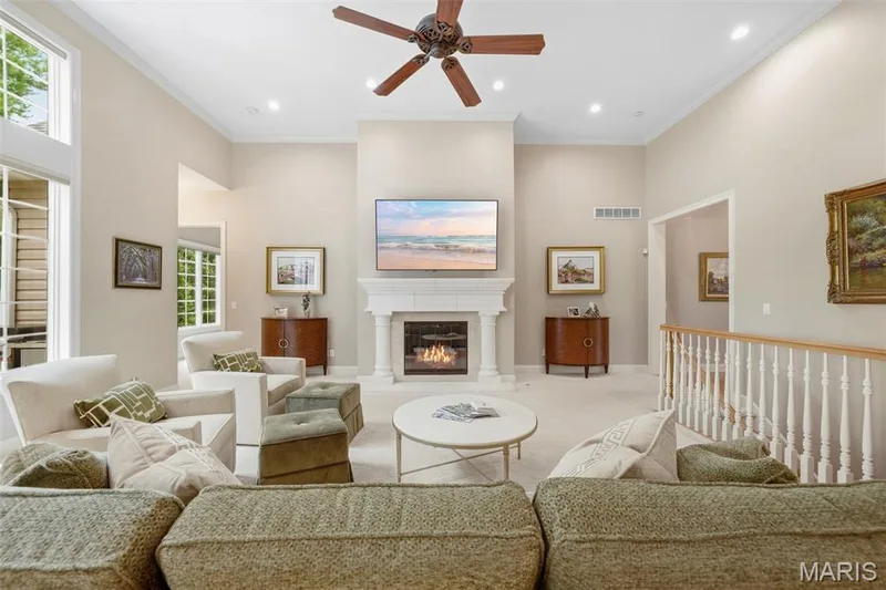 1931 Chesterfield Ridge Circle, Chesterfield, MO 63017 — listing photo 7 of 32