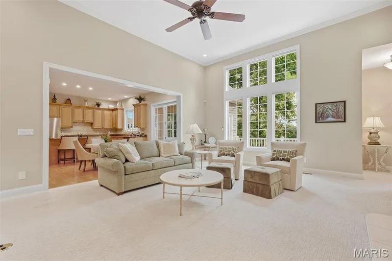 1931 Chesterfield Ridge Circle, Chesterfield, MO 63017 — listing photo 8 of 32