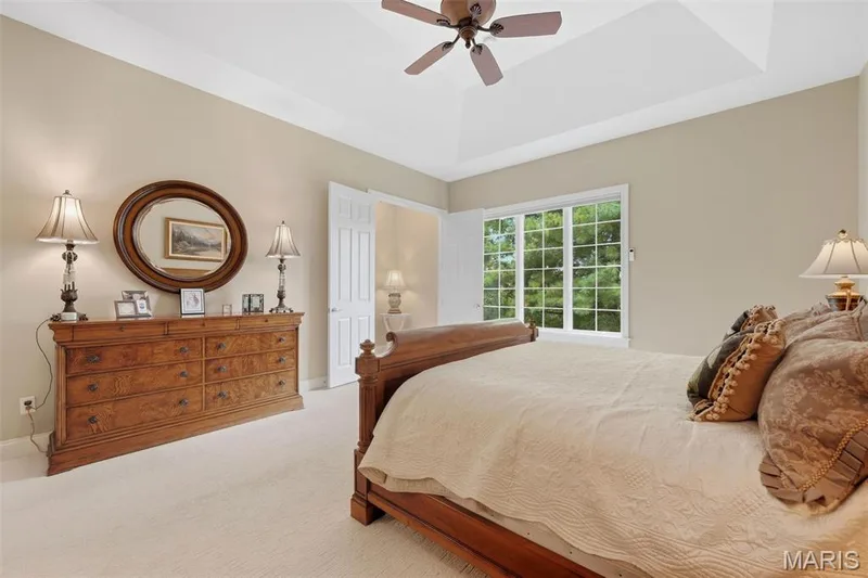 1931 Chesterfield Ridge Circle, Chesterfield, MO 63017 — listing photo 17 of 32