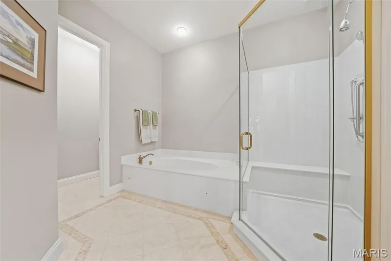 1931 Chesterfield Ridge Circle, Chesterfield, MO 63017 — listing photo 19 of 32