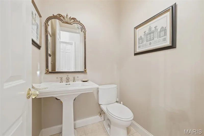 1931 Chesterfield Ridge Circle, Chesterfield, MO 63017 — listing photo 23 of 32