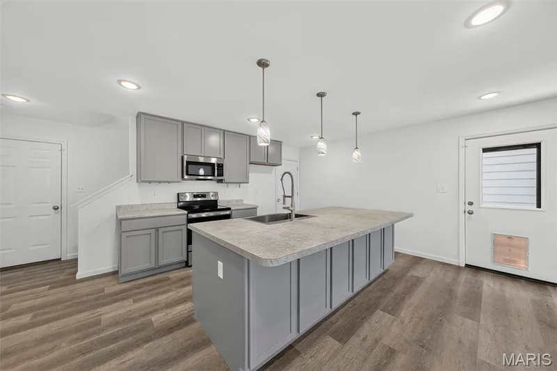 108 Tiber Way, St Charles, MO 63301 — listing photo 4 of 72