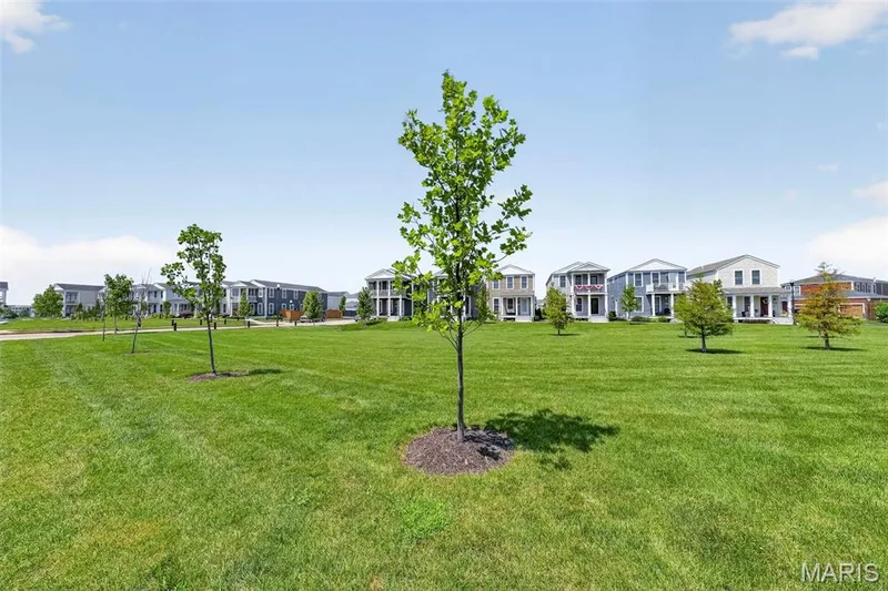 Property Fronts Large Common Ground Area — 108 Tiber Way, St Charles, MO 63301