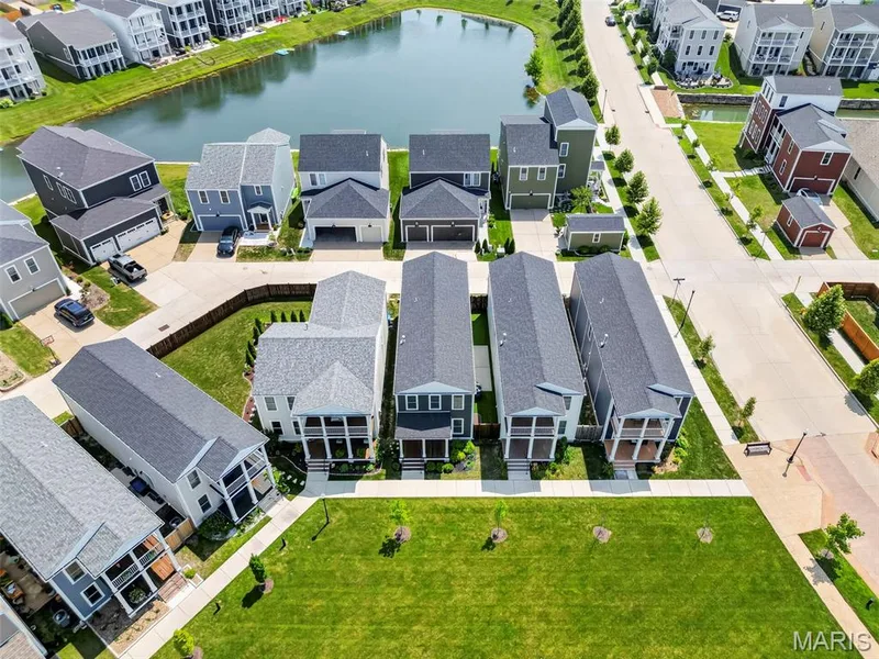 Property Fronts Large Common Ground Area — 108 Tiber Way, St Charles, MO 63301
