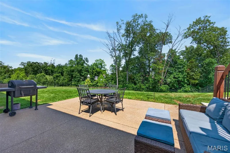 Exposed Aggregate Patio — 517 Stonewolf Creek Drive, Wentzville, MO 63385