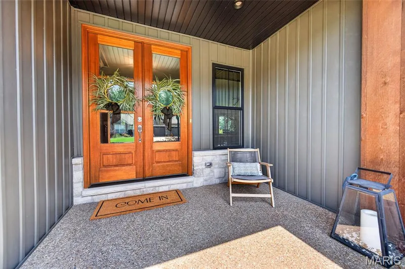 Front Porch Area and Stunning Front Door — 517 Stonewolf Creek Drive, Wentzville, MO 63385