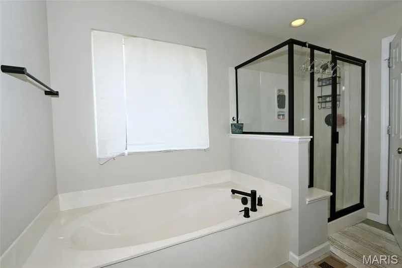 713 Palisades Drive, St Charles, MO 63301 — listing photo 20 of 29