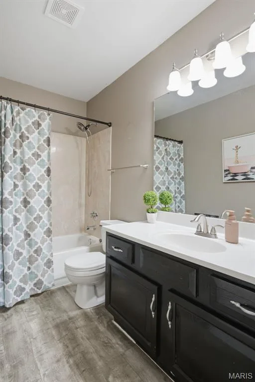 2021 Twin Fawns Court, St Peters, MO 63376 — listing photo 10 of 42