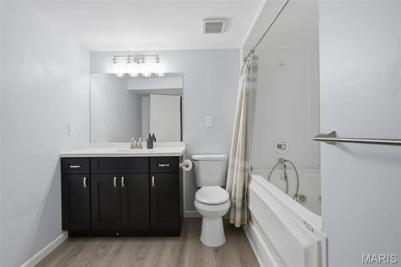 2021 Twin Fawns Court, St Peters, MO 63376 — listing photo 33 of 42