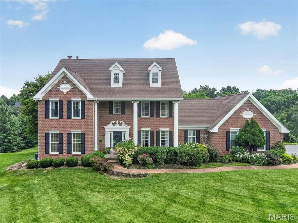 16801 Kehrsdale Drive, Chesterfield, MO 63005 — listing photo 1 of 89